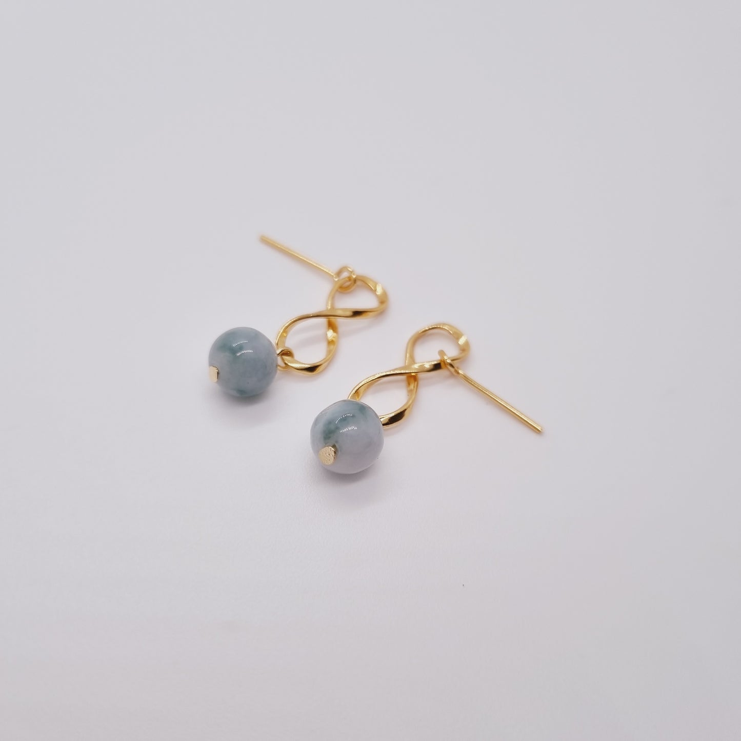 Golden Infinity Earring (Gold & Mixed Emerald)