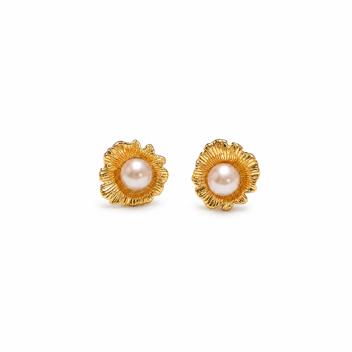 Pearl Petal Earring