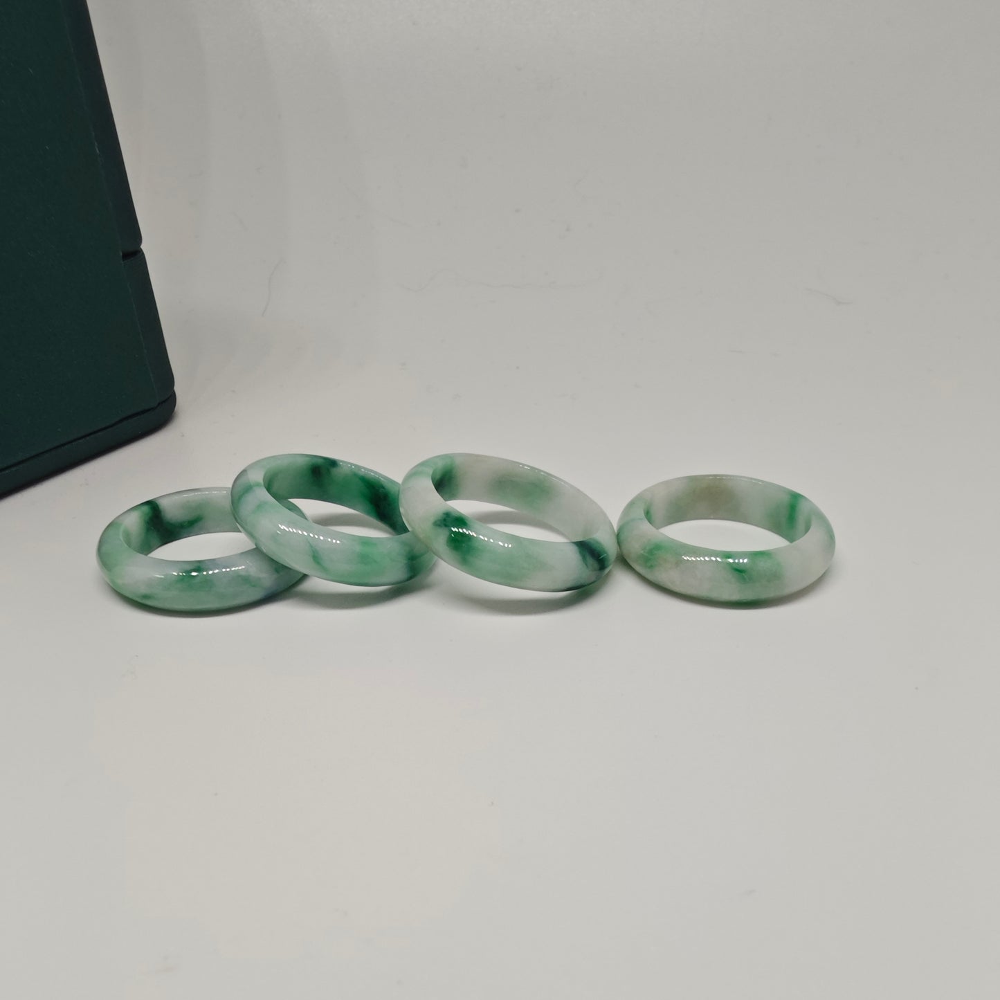 Clearance Sale - Plain Jade Ring (Mixed Tone)