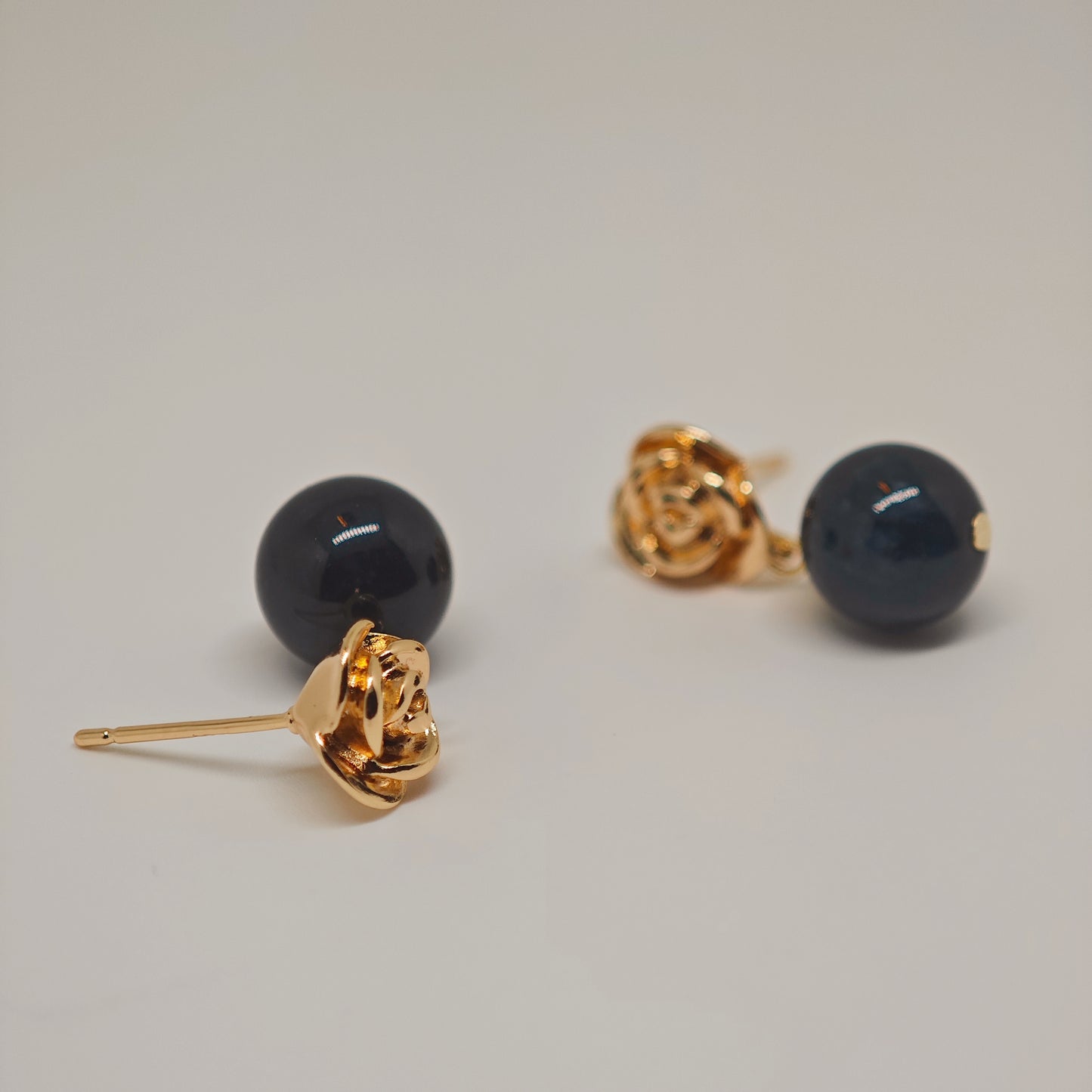 Vintage Rose Jade Earring